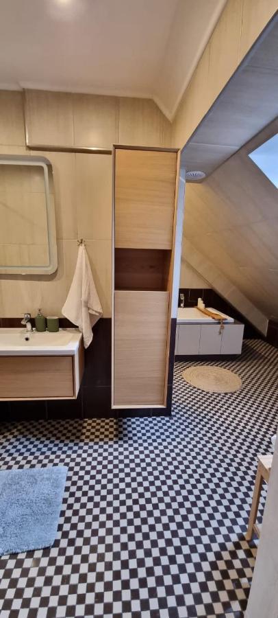 Apartament W Centrum - Nasze Poddasze Ustrzyki Dolne Exterior foto