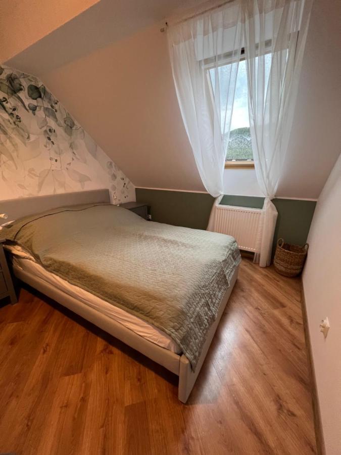 Apartament W Centrum - Nasze Poddasze Ustrzyki Dolne Exterior foto